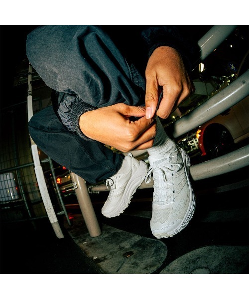 スニーカー ホカ 「HOKA 」- スニーカー「MAFATE SPEED 2 WHITE/LUNAR ROCK 1126851-WLRC」