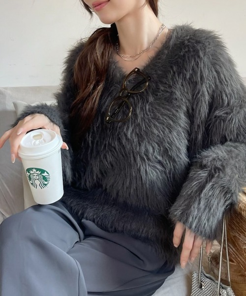 Ada. ニット セーター 長毛 フェザーヤーン Vネック シャギー ニット