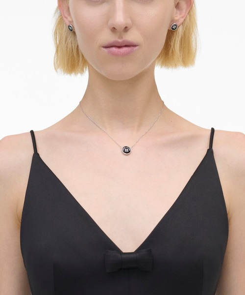 MARC JACOBS ボタン エナメル ペンダント ネックレス MARC JACOBS ネックレス THE BUTTON PENDANT NECKLACE/ザ ボタン