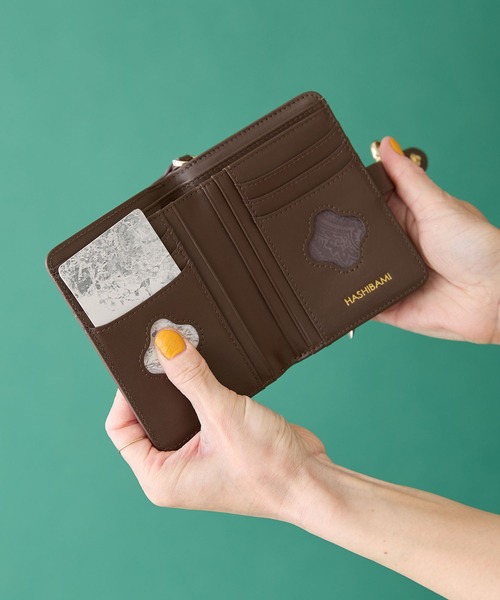 HASHIBAMI 財布 ライムグリーン 二つ折り財布 フラワーモチーフ Amazon | [ハシバミ] 二つ折り財布 フラワーバックル