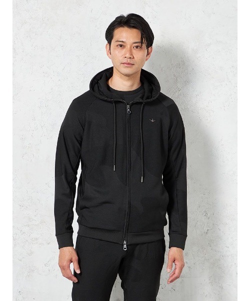 定価7.3万 1piu1uguale3 BIGCAMO CABLEカーディガンⅢ 定価7.3万 