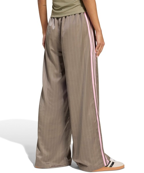 大人気 adidas WIDE LEG PANTS スポーティー オーバーサイズ◎ adidas WIDE LEG PANTS / アディダス ワイド レッグ パンツ