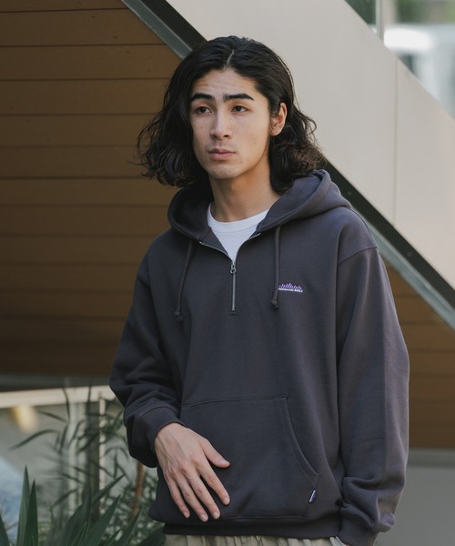 THOUSAND MILE（サウザンドマイル） パーカー HALF ZIP PARKER