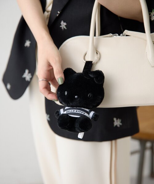 レア♥キティお散歩 チャーム♥ベルギーパピヨン ear PAPILLONNER（イア パピヨネ） チャーム 「HELLO KITTY（ハロー