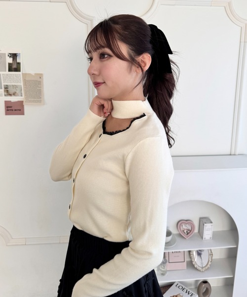 Loueme ニット セーター レーストリムチョーカートップス レディース