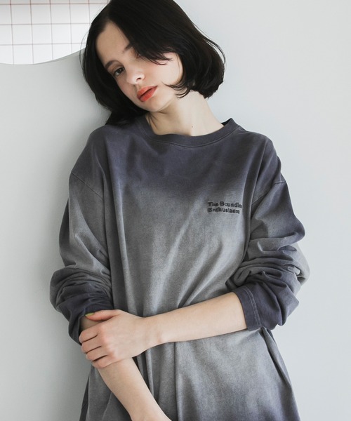 forksy. tシャツ 「forksy.」スプレー加工ロゴ刺繍オーバー