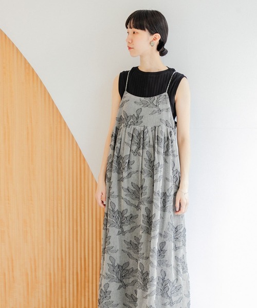 ボリュームメッシュキャミソールワンピース She's Closet（シーズクローゼット）の「シアーレイヤードロング