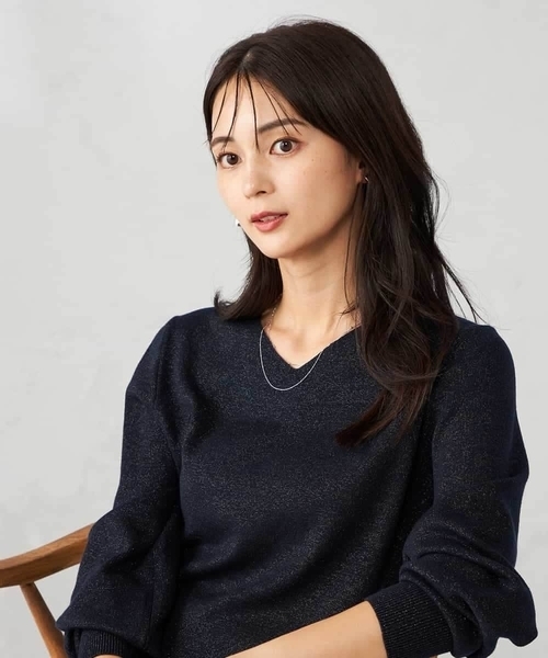 a.v.v（アー・ヴェ・ヴェ） ニット セーター 「洗える」ラメVネック美