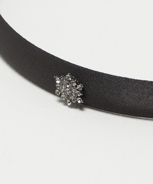 a c c aビジュー黒 サテン リボン付き ヘアバンド UNITED ARROWS（ユナイテッドアローズ） ヘアバンド ビジュー×サテン