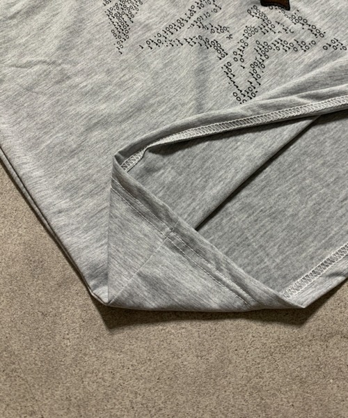 lilful tシャツ 「26年春夏新作」Y2K レオパード柄 クロスモチーフ