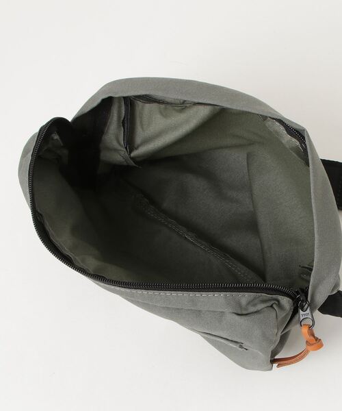 「FREDRIK PACKERS」 ウエストバッグ - グリーン レディース_画像2