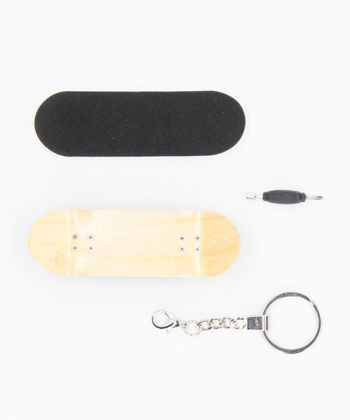 POLeR（ポーラー） キーホルダー FINGER SKATEBOARD KEY CHAIN