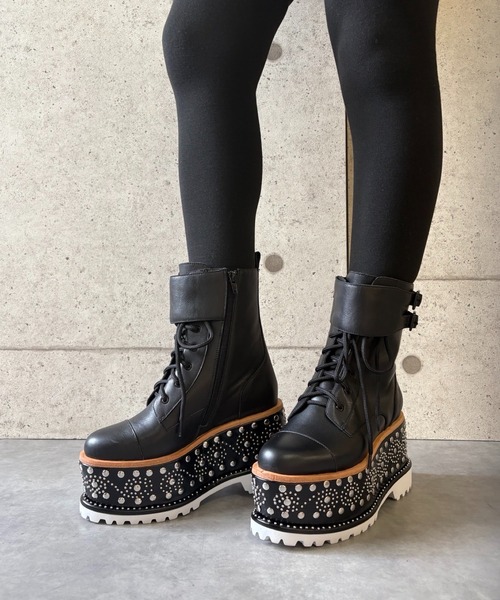 バックル付き ブーツ スタッズ Jeffrey Campbell（ジェフリーキャンベル） ブーツ スタッズデザイン