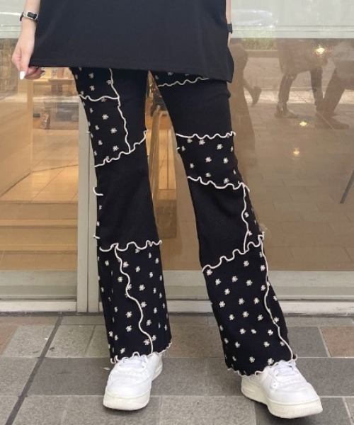 パンツ FLOWER WAFFLE pants Candy Stripper（キャンディストリッパー）の「FLOWER WAFFLE FLARE