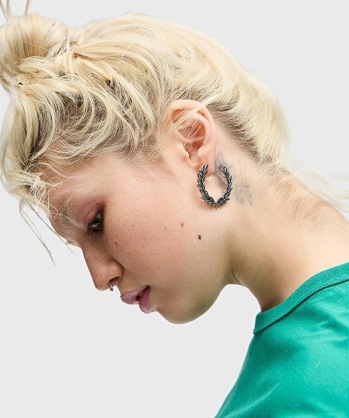 FRED PERRY ピアス Laurel Wreath Earrings／ローレルリース