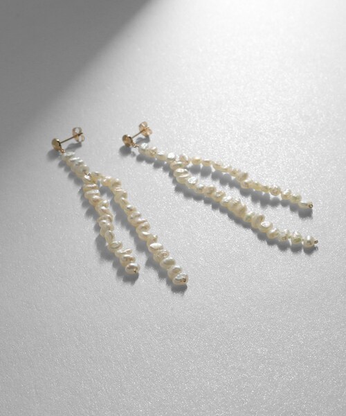 COCOSHNIK ピアス K10バロックパールブランチ スタッドピアス