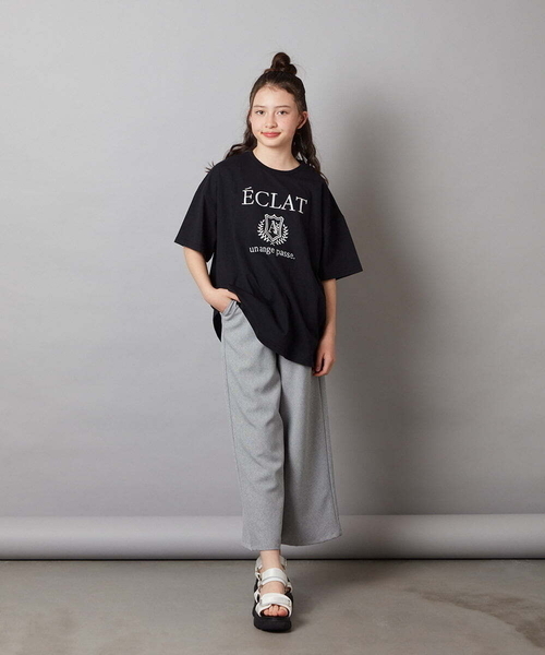 a.v.v（アー・ヴェ・ヴェ） tシャツ 「120-130」エンブレム刺繍 
