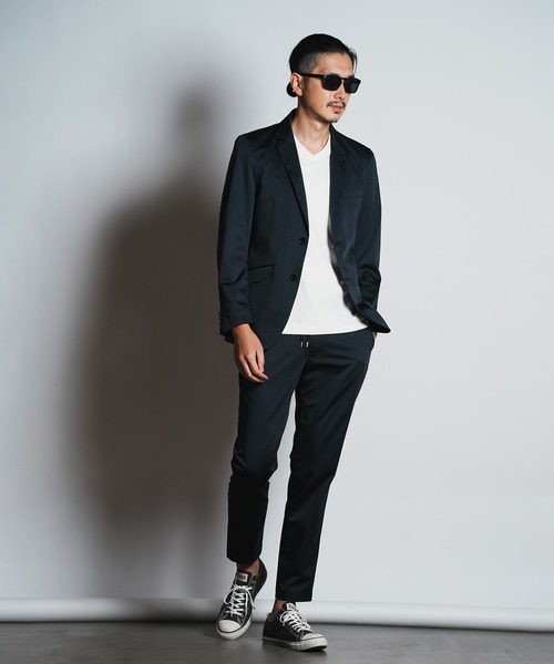 LIMONTA パンツ LIMONTAシャイニーストレッチサテンスリムテーパード