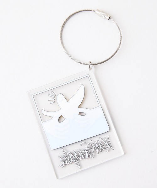 What it isNt）ART BY MARKGONZALES キーホルダー 「（What it isNt