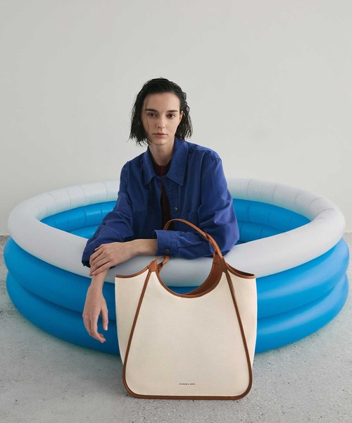 CHARLES ＆ KEITH トートバッグ Sianna シアンナ キャンバス