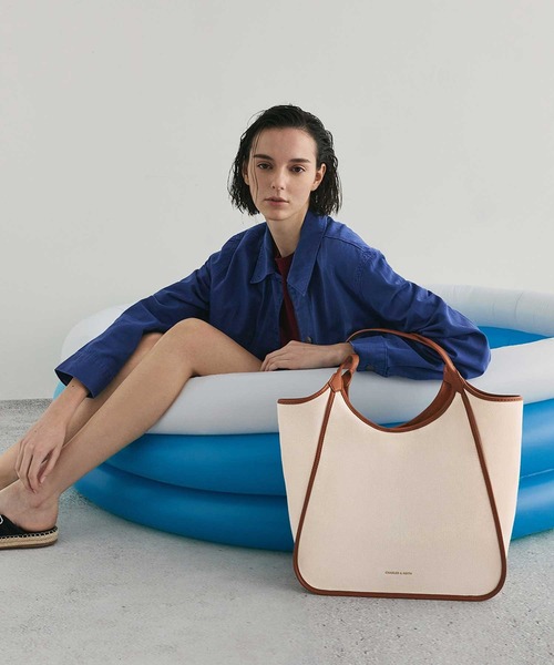 CHARLES & KEITHトートバッグ Sianna シアンナ キャンバス CHARLES & KEITH Sianna シアンナ キャンバスコンテストトリム