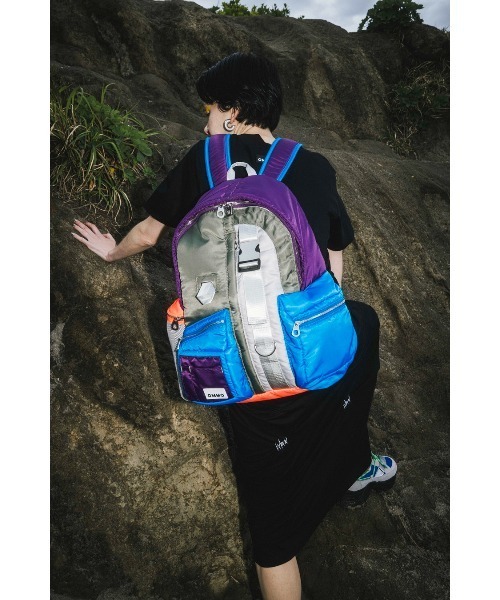 バッグ OMMO W FACE BACK PACK &.様専用】OMMO W FACE BACK PACK カーキ - メルカリ