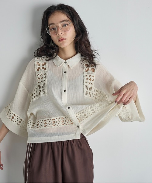 THE Yon ブラウス シャツ クロシェアクセントクロップドハーフスリーブ
