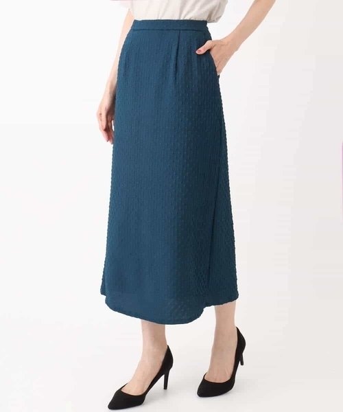 MK MICHEL KLEIN（エムケー ミッシェルクラン） スカート エンボス加工