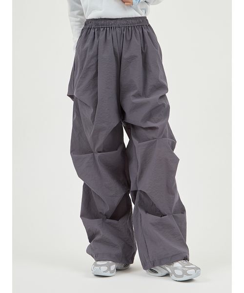 emmi（エミ） ランダムタックナイロンワークパンツ新品未使用 emmi ワイドパンツ パンツ ランダムタックナイロンワークパンツ