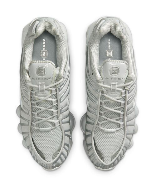 NIKE（ナイキ） スニーカー 「NIKE meets emmi」SHOX TL レディース