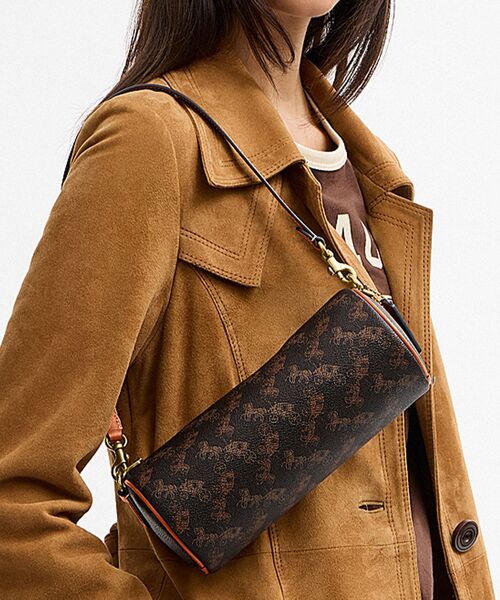 ✨美品【COACH】ショルダーバッグ/黒/レザー/ホースアンドキャリッジ COACH（コーチ） ショルダーバッグ バッグ バレル バッグ・ホース