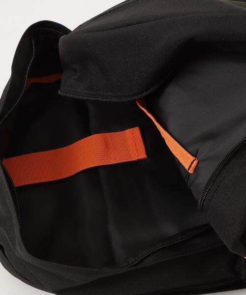 UNIVERSAL OVERALL（ユニバーサルオーバーオール） ショルダーバッグ