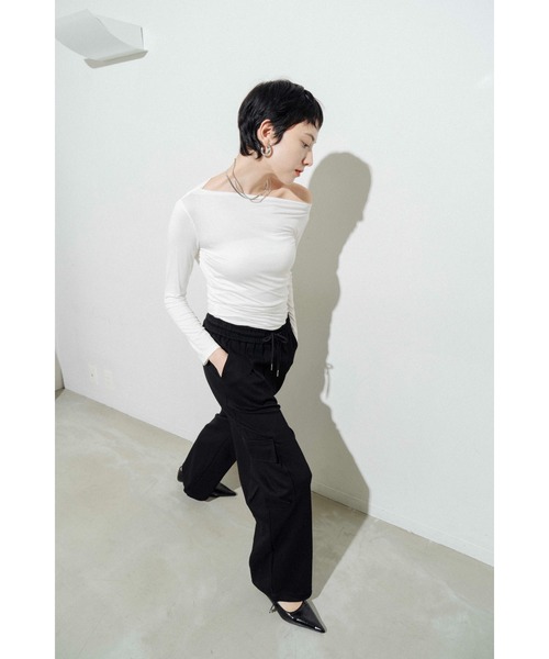 【THEAIRTOWN】ワンショル スナップ スリット トップス◆ HANNE tシャツ Tシャツ ワンショルダーカットトップス