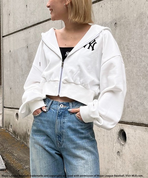 パーカー 「MLB」ロゴ刺繍コンパクトZIPパーカー レディース BACK TO THE FIELD パーカー 「MLB」ロゴ刺繍コンパクトZIP