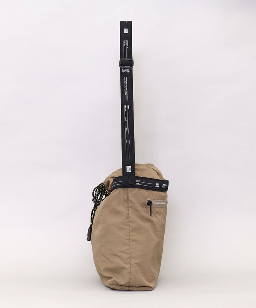 COOCO（クーコ） ショルダーバッグ バッグ モノトーンロゴテープx軽量