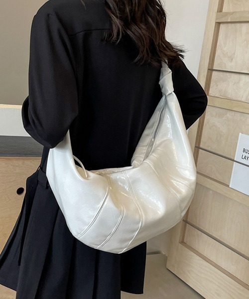 gossip!ロサンゼルス ショルダーバッグ バッグ 大容量 クロワッサン