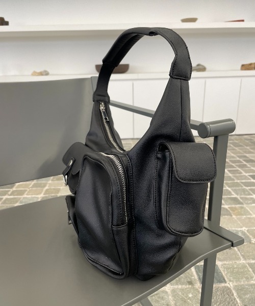 AIC. ハンドバッグ メニーポケットマットレザーバッグ : ZOZOTOWN