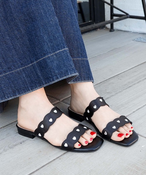 SESTO サンダル ハート刺繍ウェーブストラップミュール
