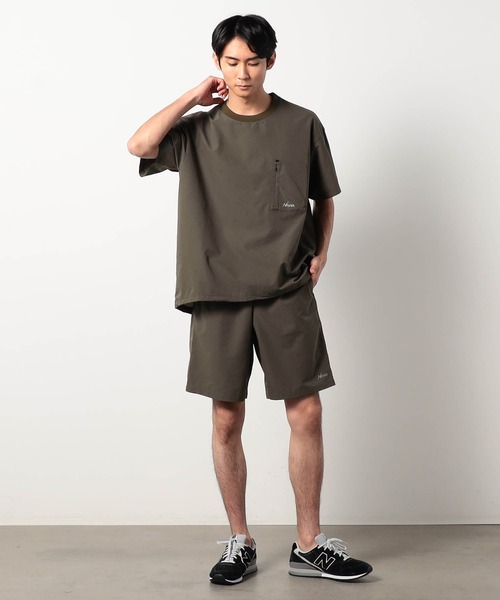 【7】オーダー品/10cmぬい服　マウンテンパーカー+Tシャツほか オーダーページ】10cmぬい服 マウンテンパーカー(Tシャツ付