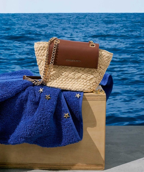 CHARLES ＆ KEITH（チャールズ&キース） ショルダーバッグ バッグ
