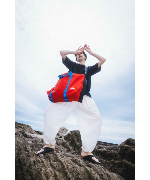 OMMO ショルダーバッグ バッグ BIG MESSENGER BAG レディース