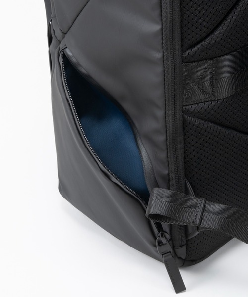 ZERO HALLIBURTON（ゼロハリバートン） デイバック リュック