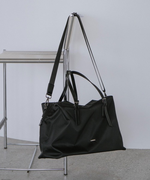 黒のナイロンボストンバッグ VION ボストンバッグ 2WAY ナイロンボストンバッグ / 2WAY Nylon