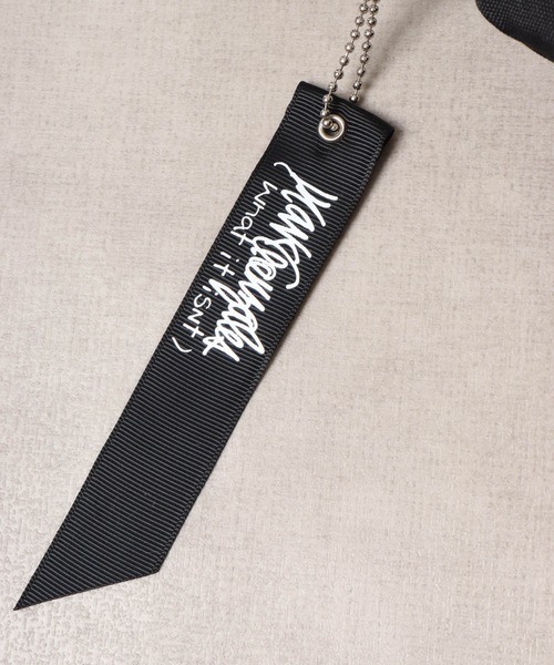 What it isNt）ART BY MARKGONZALES ウエストポーチ (What isNt)ART