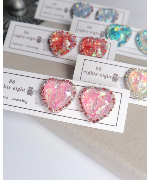 おもちママ♡です。ビジュー.ハンドメイド♡イヤリング♡ TONE イヤリング 「88eighty-eight」キラキラちゅるんハート