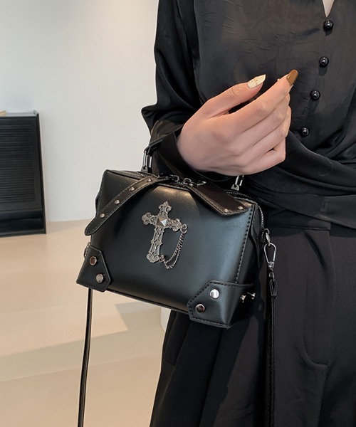 c.u.l ショルダーバッグ バッグ ボックス型 クロスデザイン 2way