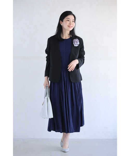 新作2月25日 絞れるサイドギャザーの異素材合わせミディアムワンピース ワンピース サイドギャザー レディース ファッション 秋服 春服 着回し 異素材 cawaii w61166ps S~3L対応 ネイビー 日常使い セミフォーマル キレイめ シンプル ミセス 30代 40代 50代 cawaii ワンピース （紺）絞れるサイドギャザーの異素材合わせ