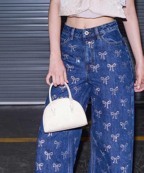CHARLES & KEITH◆サテン ハーフムーンボウリングバッグ◆送料込 CHARLES ＆ KEITH トートバッグ サテン ハールムーンボウリング