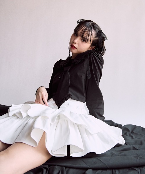 lilLilly（リルリリー） スカート アシンメトリーフリルデニムミニ