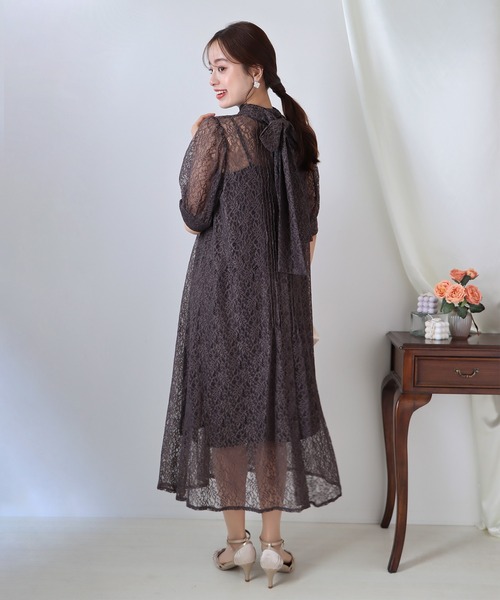 「BLUEEAST」 半袖ワンピース MEDIUM グレイッシュベージュ レディースの画像